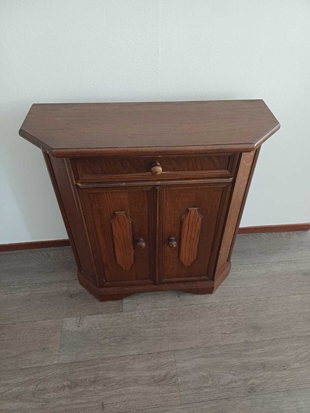 Kast, Ophalen