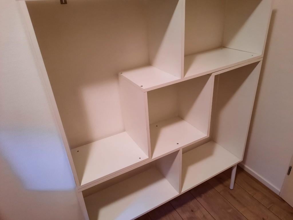 Asymmetrisch laag boekenkastje / planten kastje, Huis en Inrichting, Ophalen, 100 tot 150 cm, 100 tot 150 cm, Zo goed als nieuw