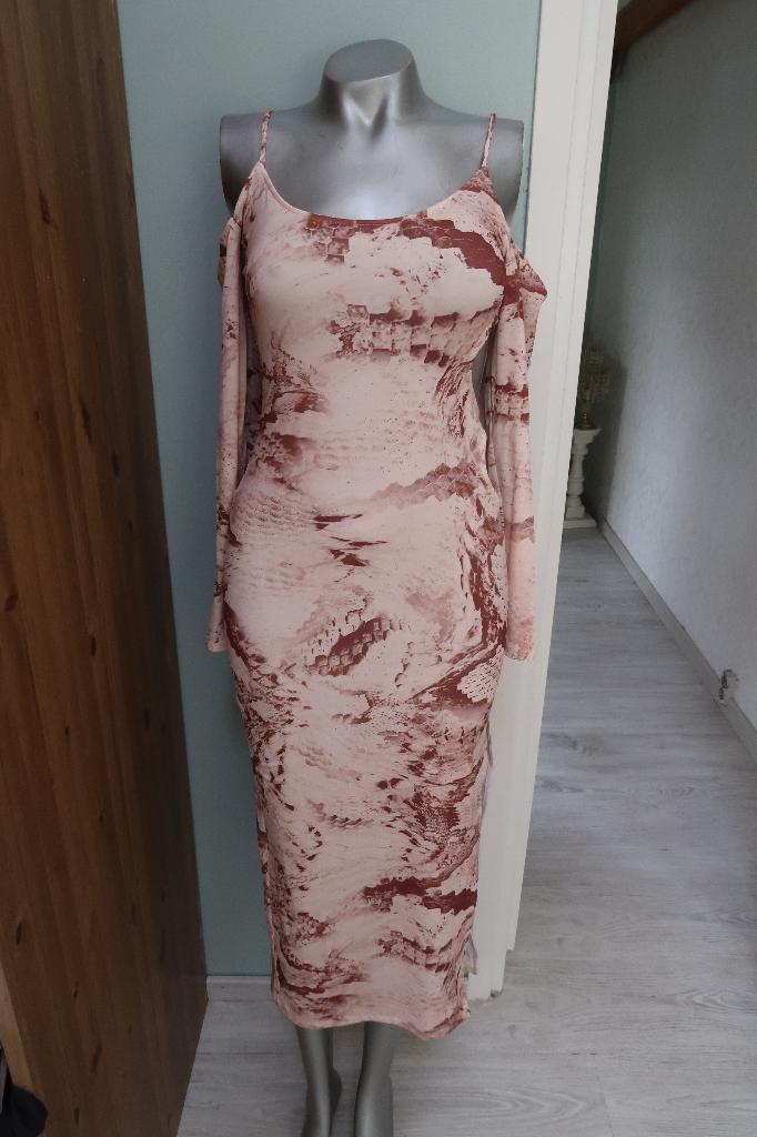 Bershka nieuwe sexy zomerjurk M, Maat 38/40 (M), Overige kleuren, Nieuw, Onder de knie
