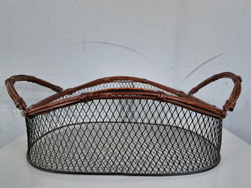 Plantenmand fruitmand zwart draadgaas houtvlechtwerk details, Minder dan 30 cm, Minder dan 60 cm, Ophalen of Verzenden, Zo goed als nieuw