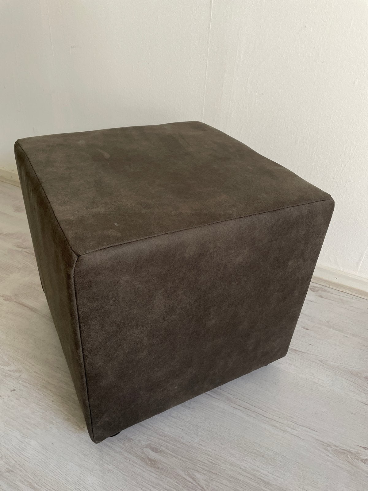 Nando Preston 96 Antraciet Hocker, Ophalen, Minder dan 50 cm, Gebruikt, Vierkant