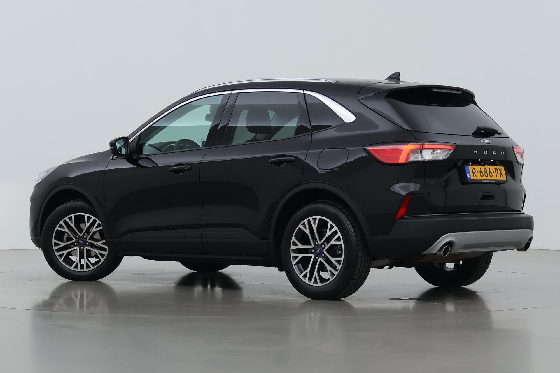 Ford Kuga 1.5 EcoBoost Titanium X | Stoel+Stuurverwarming |, Voorwielaandrijving, 15 km/l, 150 pk, Leder en Stof