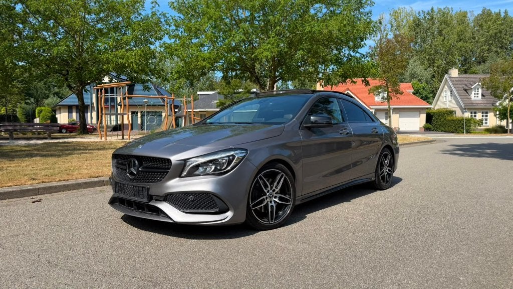 Mercedes-Benz CLA 250 AMG Line | 2019 | Panorama | 91.617 km, Auto's, Automaat, CLA, 1380 kg, Zwart