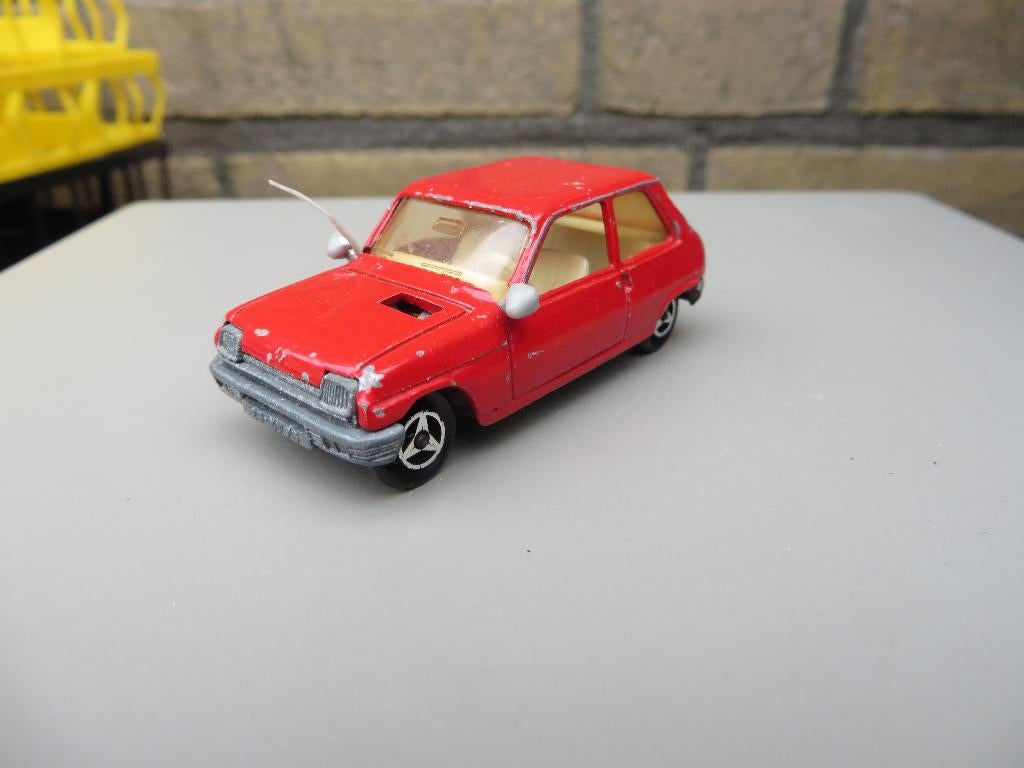Majorette Renault 5 rood, Ophalen of Verzenden, Gebruikt, Auto