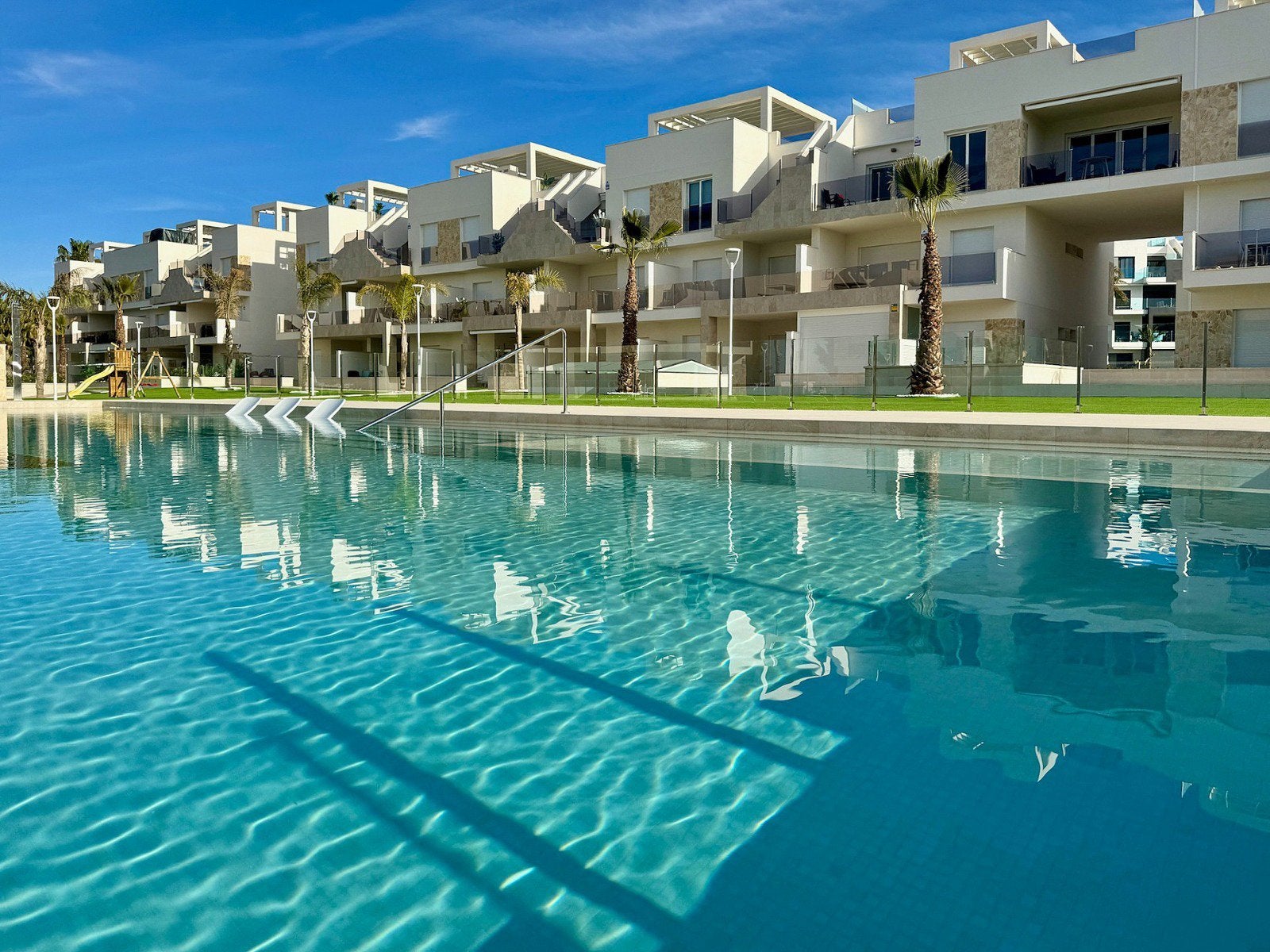 Nieuwbouw appartement te huur Costa Blanca Zuid vanaf €45,-, Vakantie, Vakantiehuizen | Spanje, Costa Blanca, Appartement, Stad
