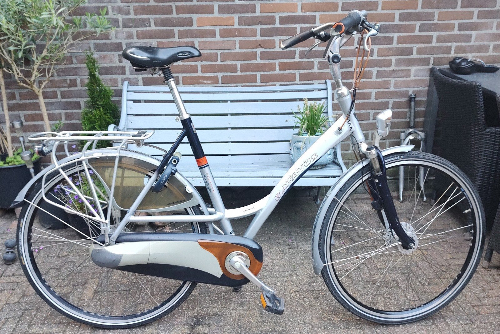 Batavus Weekend 8v 57 cm frame licht slot vering standaard, Fietsen en Brommers, Fietsen | Dames | Damesfietsen, Gebruikt, Versnellingen