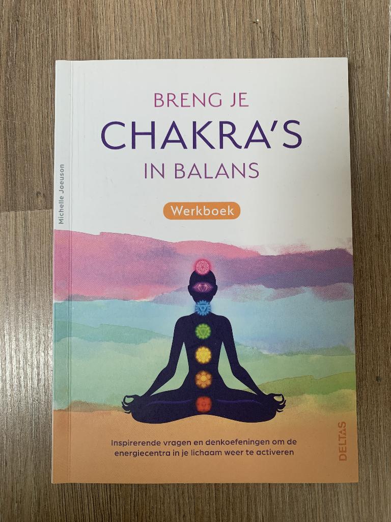 Breng je chakra's in balans - werkboek, Boeken, Spiritualiteit algemeen, Overige typen, Ophalen of Verzenden, Zo goed als nieuw