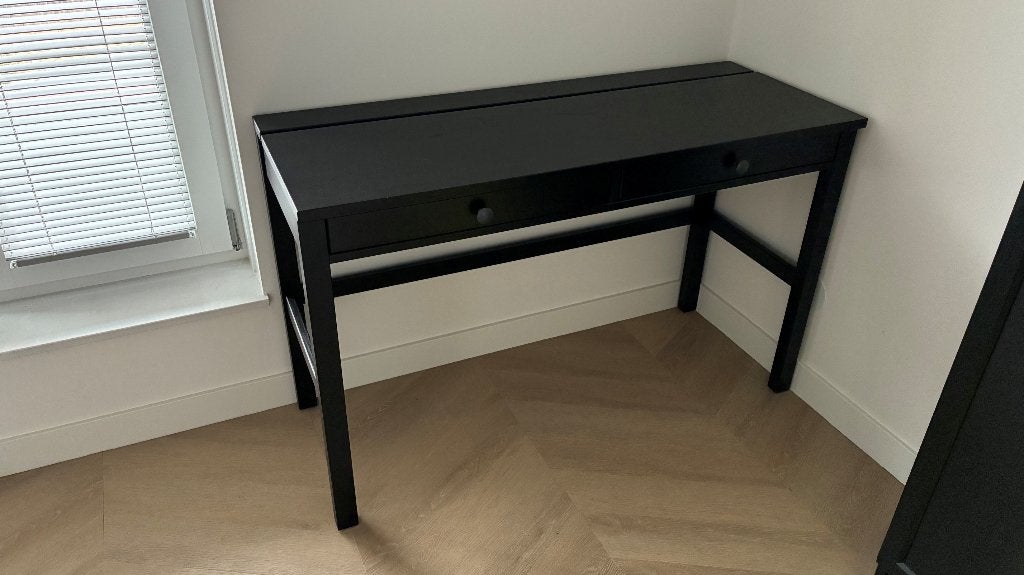 IKEA HEMNES bureau / schrijftafel zwart (120 x 47 cm), Ophalen, Zo goed als nieuw, IKEA, Hout