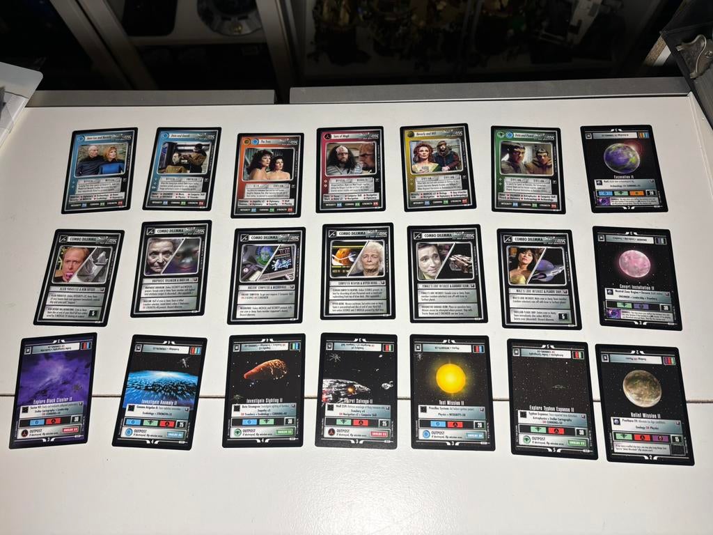 Star Trek CCG Enhanced Premiere- complete set, Ophalen of Verzenden, Zo goed als nieuw, Meerdere kaarten