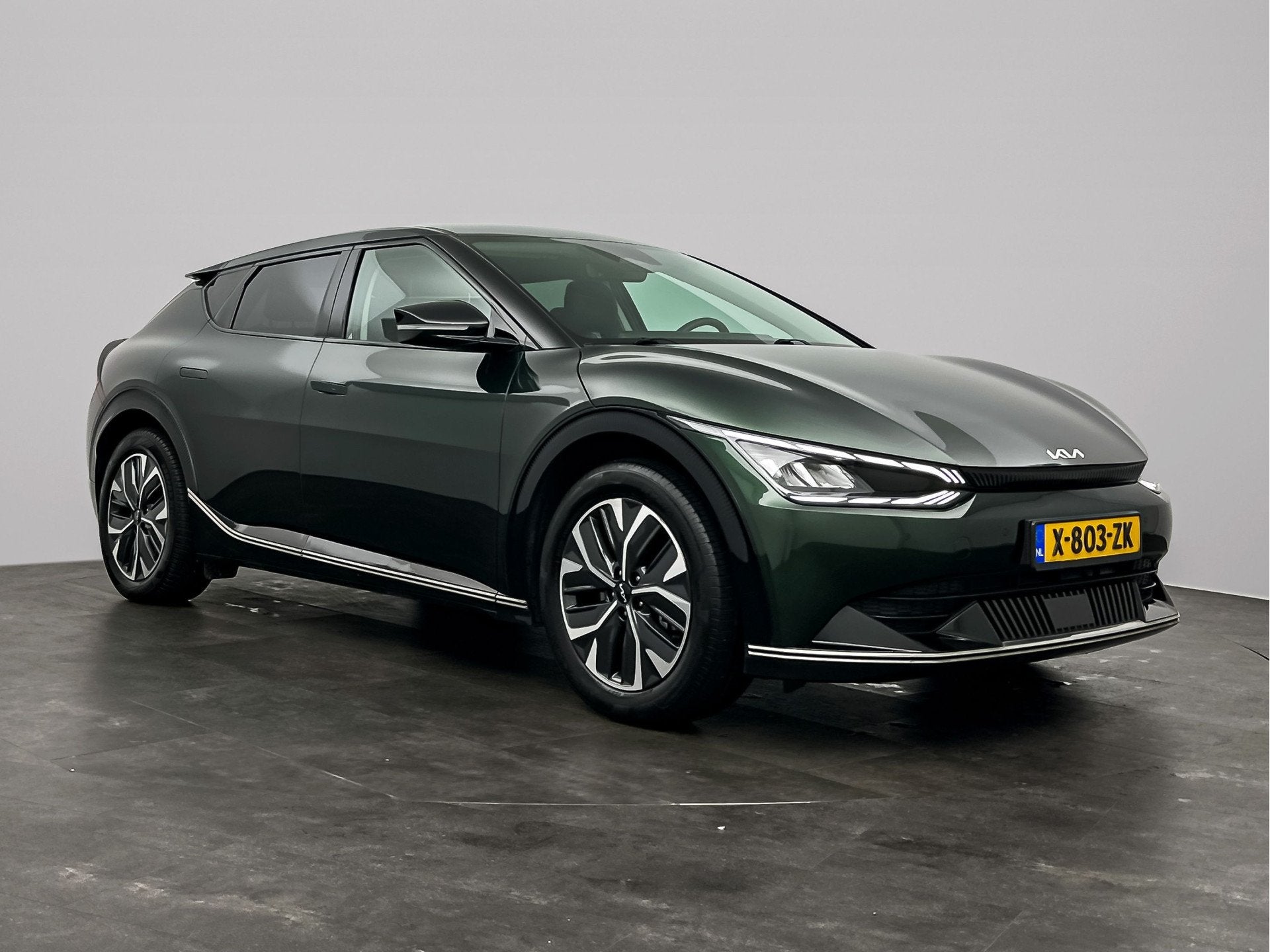 Kia Ev6 Plus 77.4 kWh | Trekhaak | Premium Sound | stoelverw, Auto's, Automaat, Achterwielaandrijving, Gebruikt, Zwart