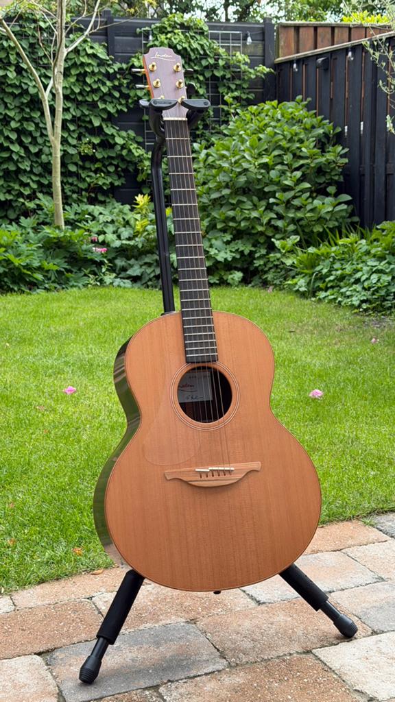 Lowden F25 LH | Indian rosewood cedar linkshandige lefty, Muziek en Instrumenten, Ophalen of Verzenden, Zo goed als nieuw, Klassieke of Spaanse gitaar