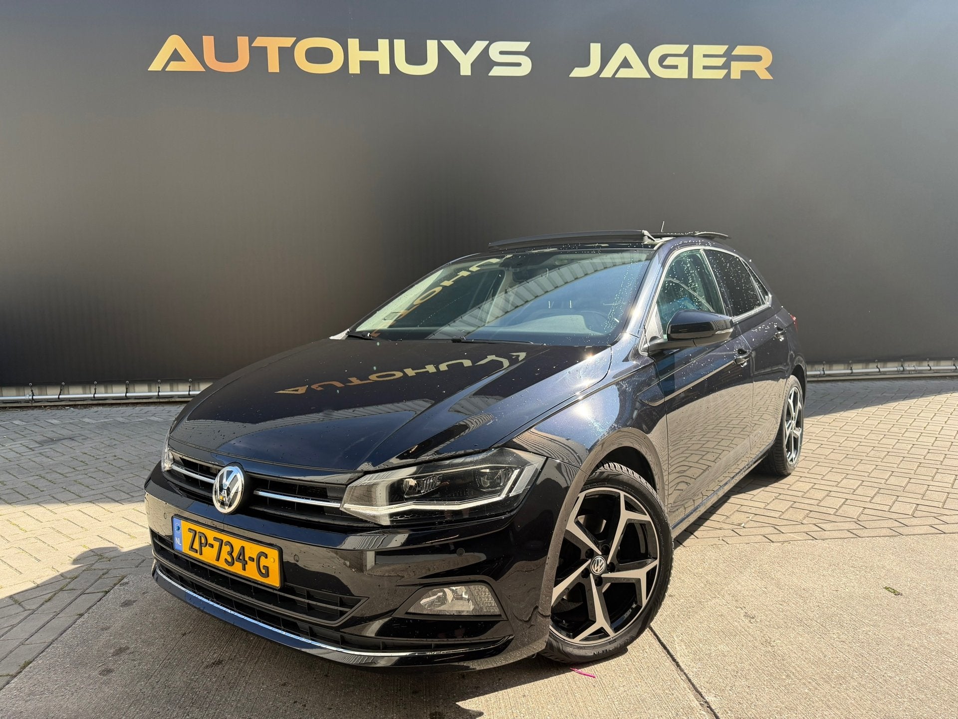 Volkswagen Polo 1.0 TSI Highline Beats Pano Carplay Camera S, Auto's, Volkswagen, Stof, Gebruikt, Euro 6, 116 pk