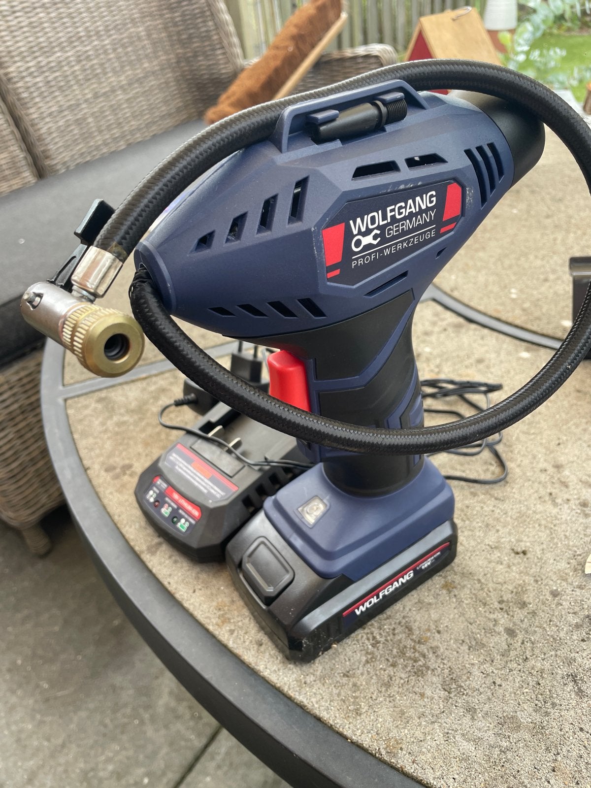Wolfgang Germany Draadloze Compressor 18V, Doe-het-zelf en Verbouw, Compressors, Zo goed als nieuw, 6 tot 10 bar, Minder dan 25 liter