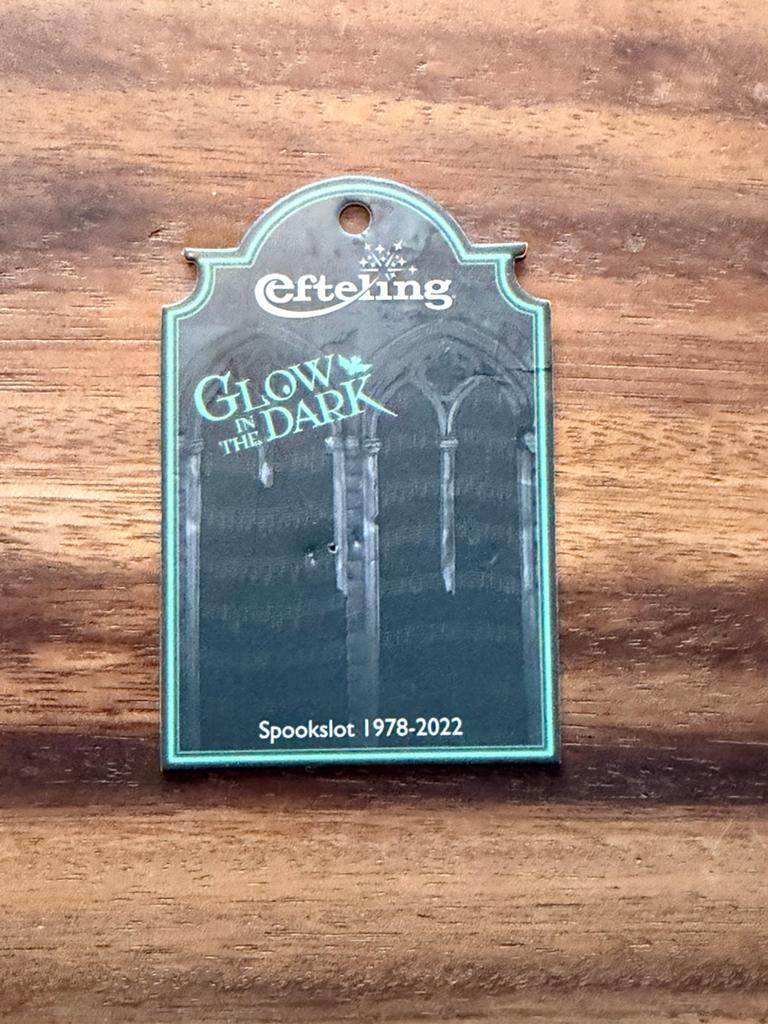 Efteling pin kaartje Spookslot viool, Ophalen of Verzenden, Zo goed als nieuw, Button of Speldje