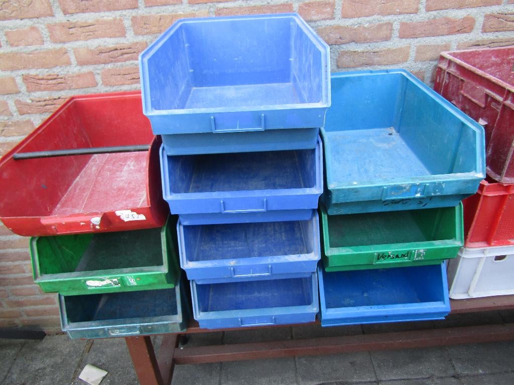 10 grote stapelbakken + 3 kratten, Ophalen, Gebruikt, Overige typen, Minder dan 35 cm