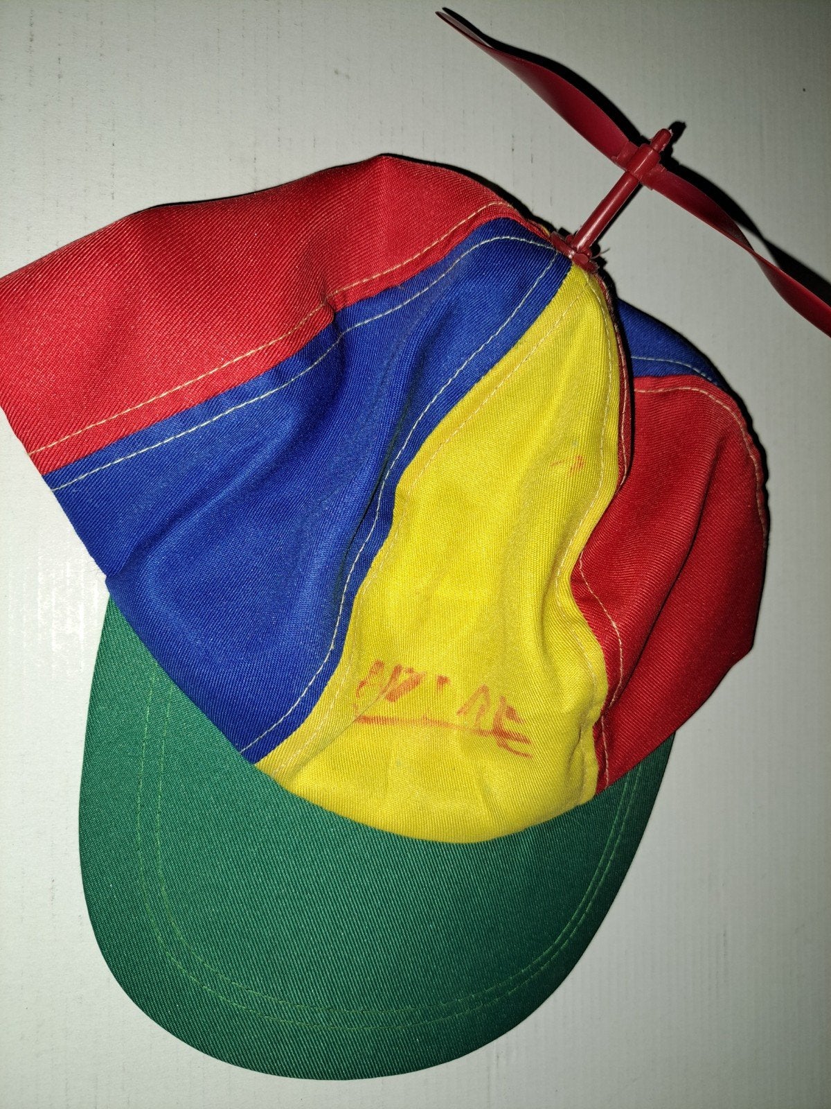 Gesigneerde propeller pet André Pronk, Ophalen, Zo goed als nieuw, Pet