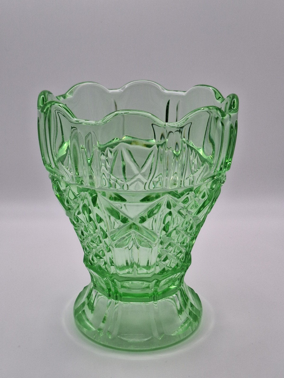 Vintage Uranium Glas Vaas, Ophalen