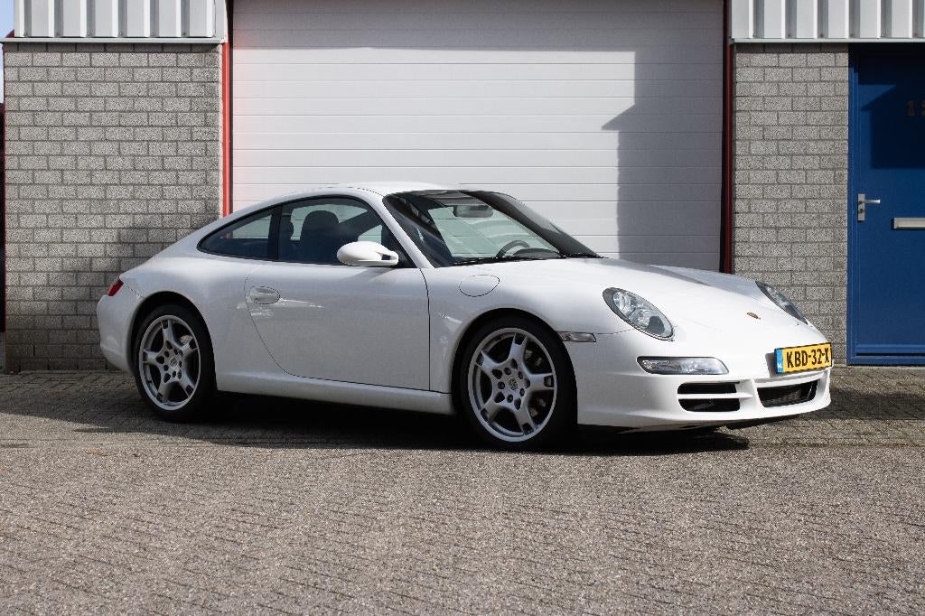 Porsche 911 3.6 Carrera Dealer ond. CarPlay Stoelverw. PASM, Auto's, Porsche, Automaat, Achterwielaandrijving, Zwart, 4 stoelen