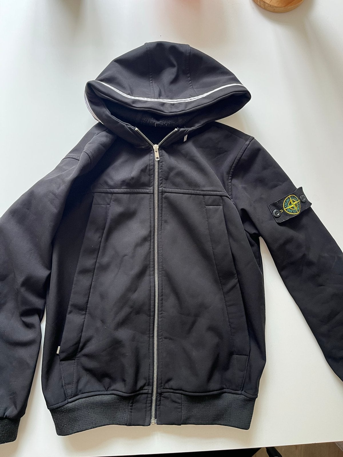 Stone Island Soft Shell R Jas Zwart - Maat 152, Ophalen of Verzenden, Zo goed als nieuw, Jongen, Jas