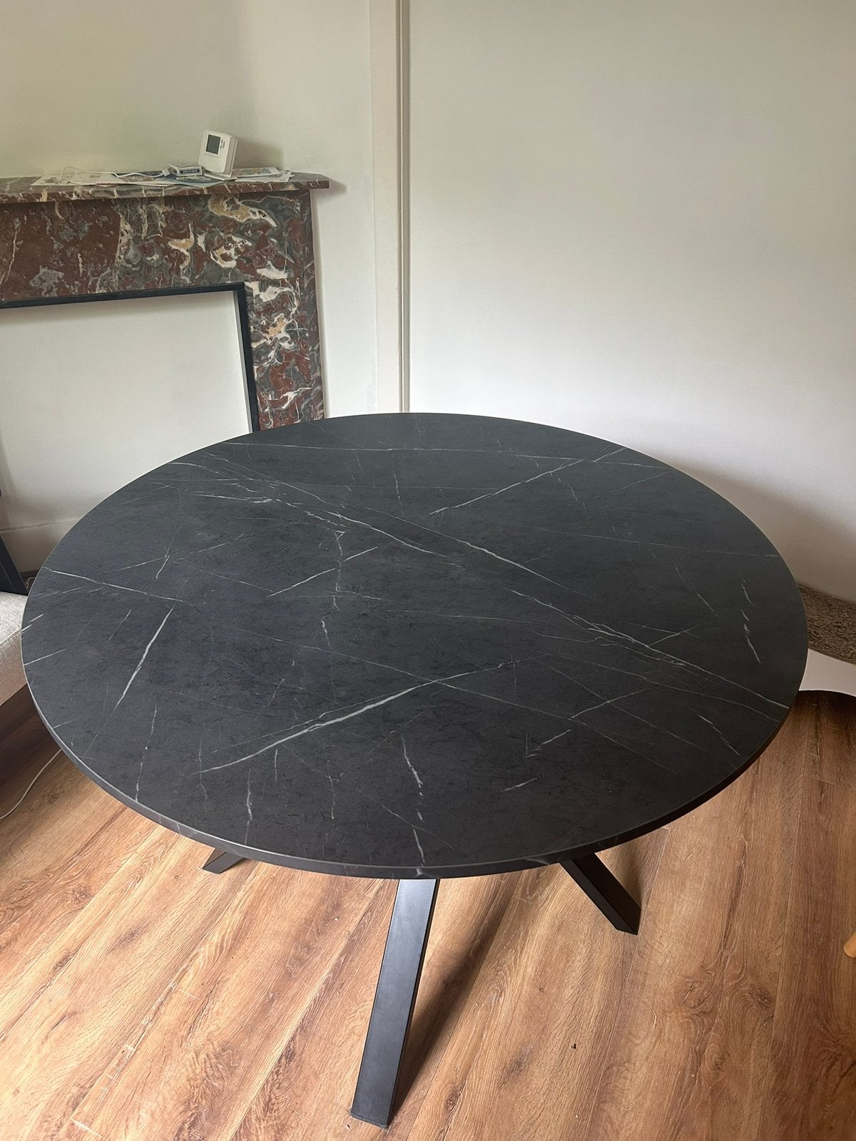 IKEA tafel, MARIEDAMM, Huis en Inrichting, Tafels | Eettafels, Ophalen, 100 tot 150 cm, Rond, 50 tot 100 cm