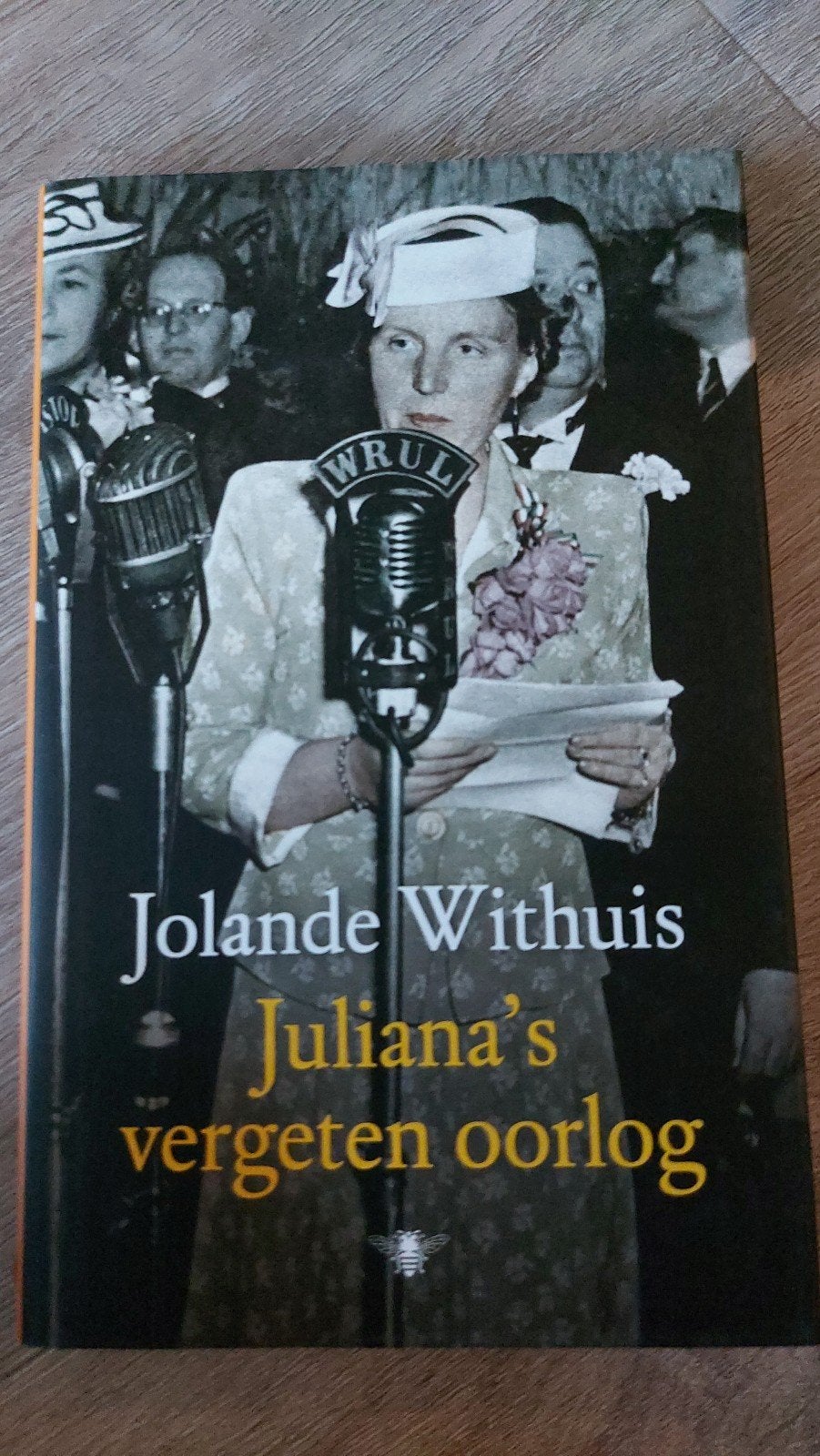 D2: Jolande Withuis - Juliana's vergeten oorlog, Boeken, Ophalen of Verzenden, 20e eeuw of later, Zo goed als nieuw, Jolande Withuis