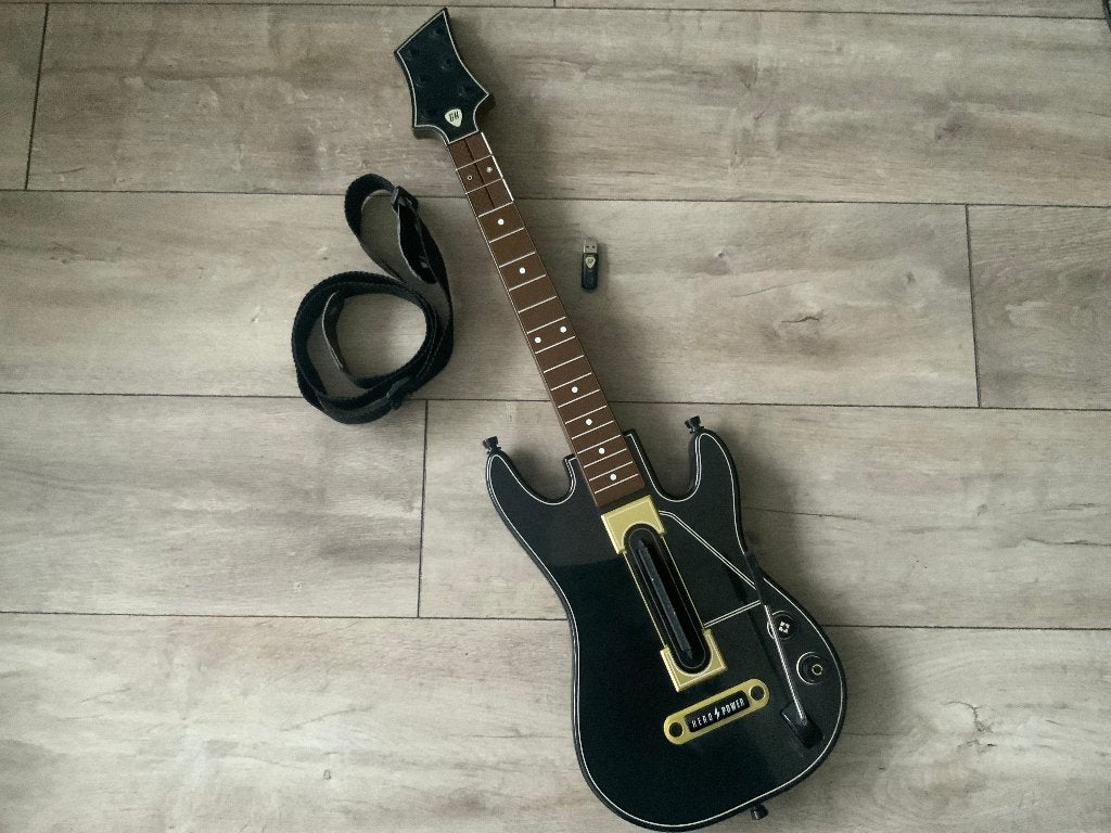 Playstation 4 Guitar Hero Live Gitaar + Dongel PS4, Muziek, 1 speler, Ophalen of Verzenden, Zo goed als nieuw