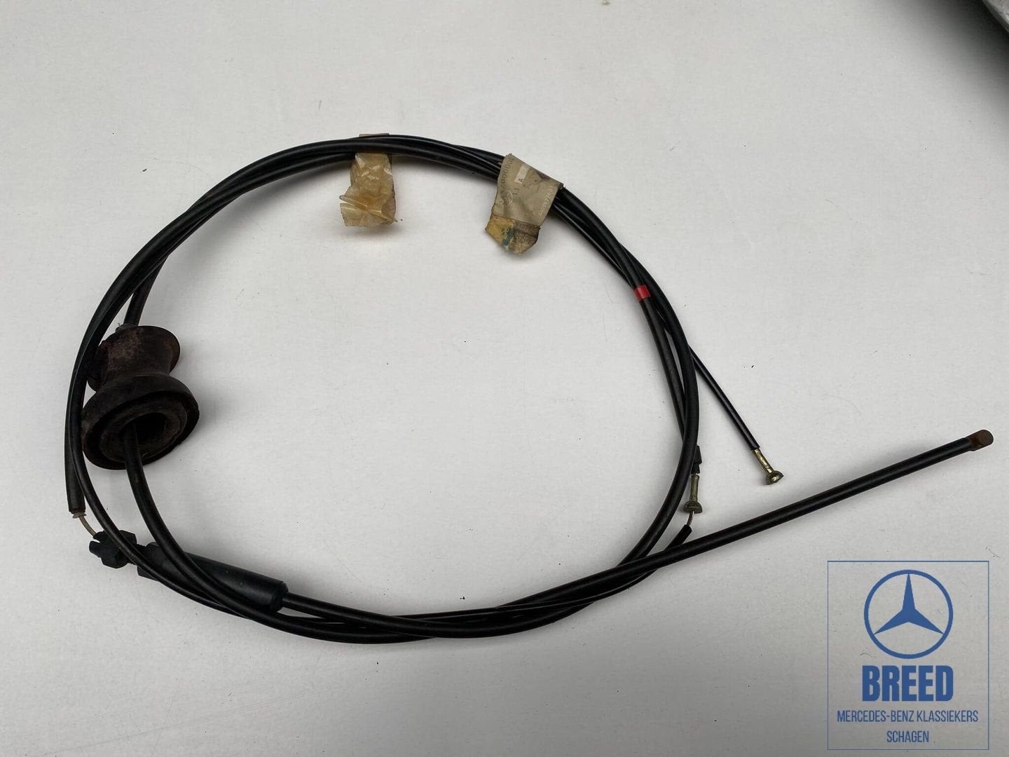 NOS motorkapkabel voor Mercedes-Benz W126 Coupé SEC, Auto-onderdelen, Carrosserie en Plaatwerk, -, Nieuw, Ophalen of Verzenden