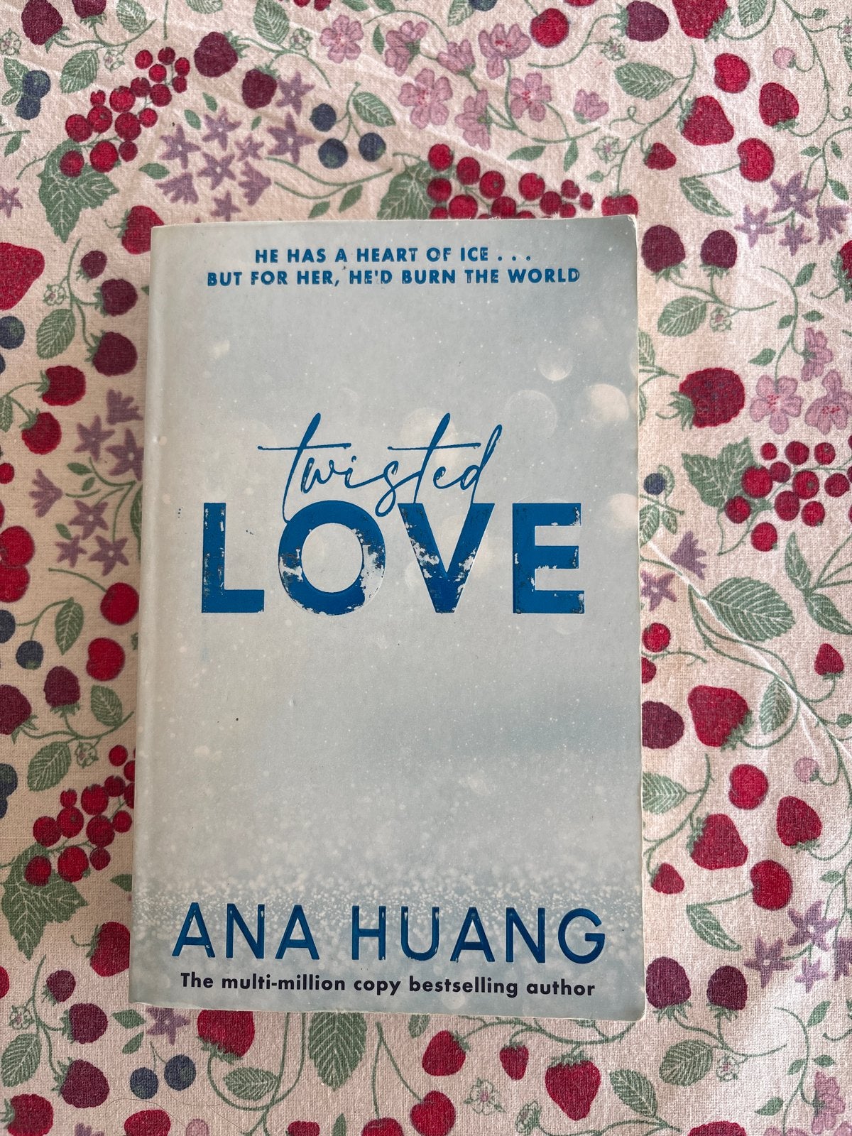 Twisted Love - Ana Huang (Engels), Boeken, Romans, Ophalen of Verzenden, Gelezen, Europa overig