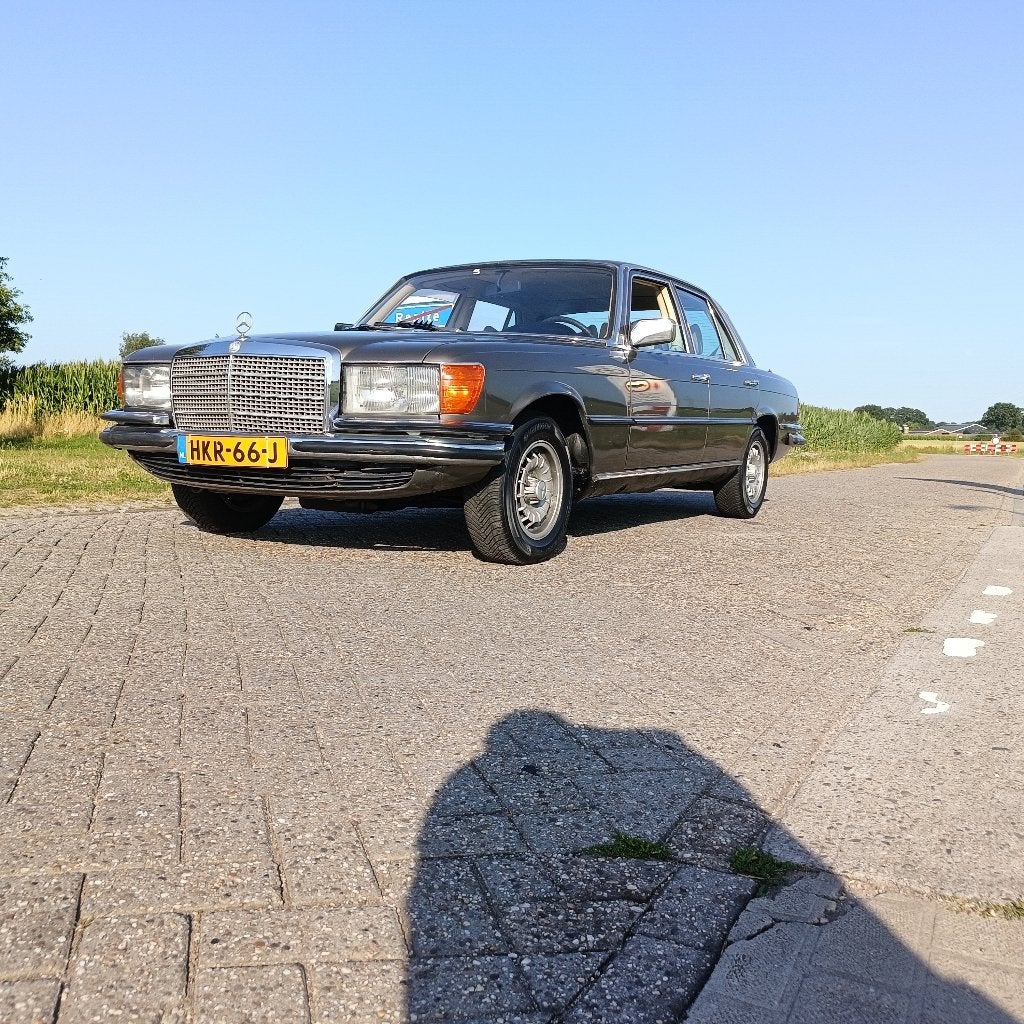 Mercedes-Benz Mercedes 1979 Grijs, Auto's, Oldtimers, Automaat, Stof, Beige, Mercedes-Benz