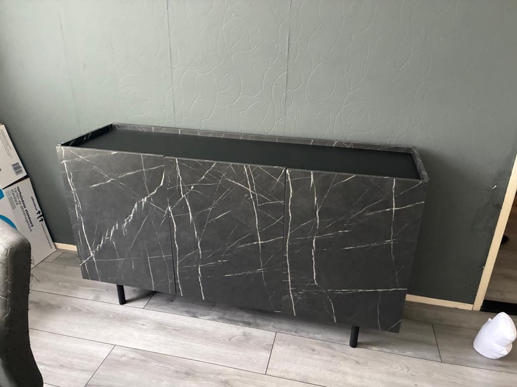Jysk Dressoir Zwart Marmerlook, Huis en Inrichting, Ophalen, Overige materialen, Minder dan 50 cm, Zo goed als nieuw