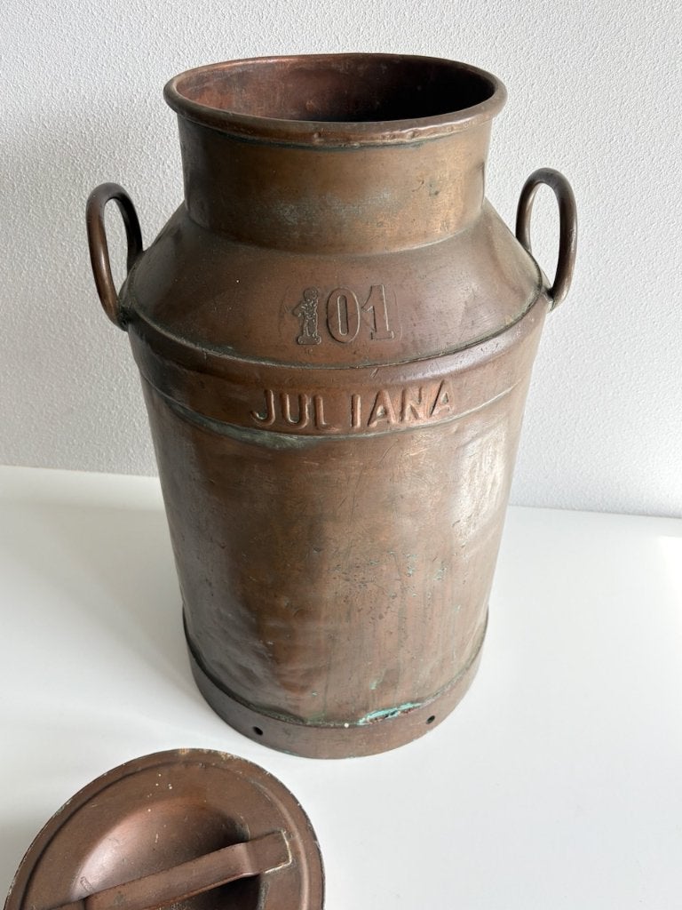 Oude melkbus JULIANA HASSELT 1953 groot, zwaar & authentiek, Antiek en Kunst, Ophalen