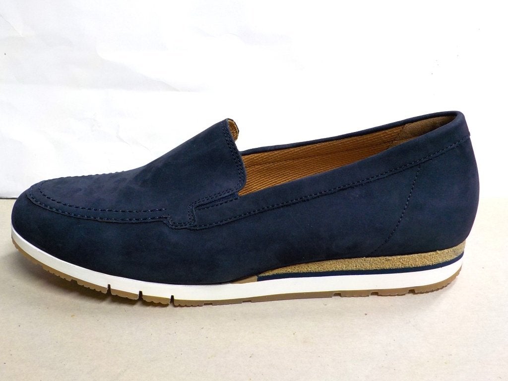 Blauwe Gabor instappers maat 41 1/2, Joachim-Gabor-Platz 1, 83024 Rosenheim, Germany, Blauw, Instappers, Nieuw