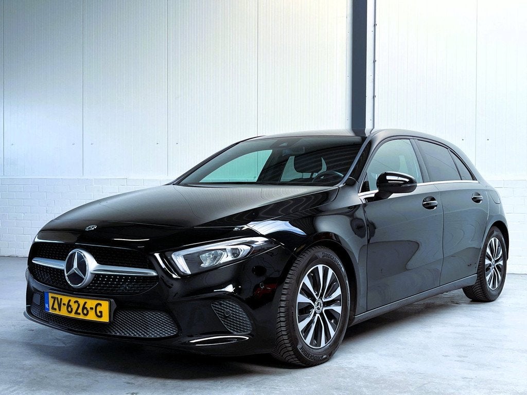 Mercedes-Benz A-klasse 160 Business Solution|LED|Widescreen|, Voorwielaandrijving, Gebruikt, 4 cilinders, Automatische klimaatregeling