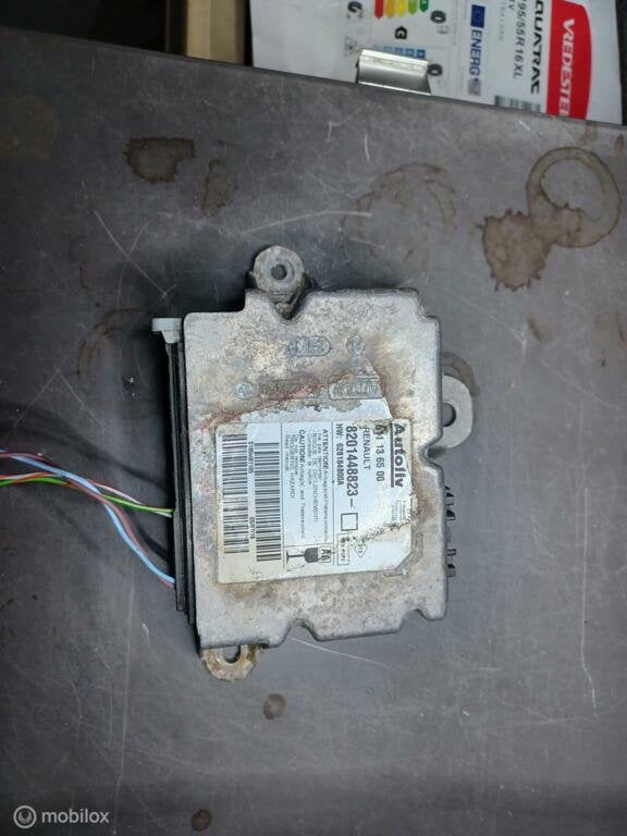 Airbag computer origineel Renault Master 611136500 volkel, Gebruikt, Renault, Ophalen of Verzenden, Renault