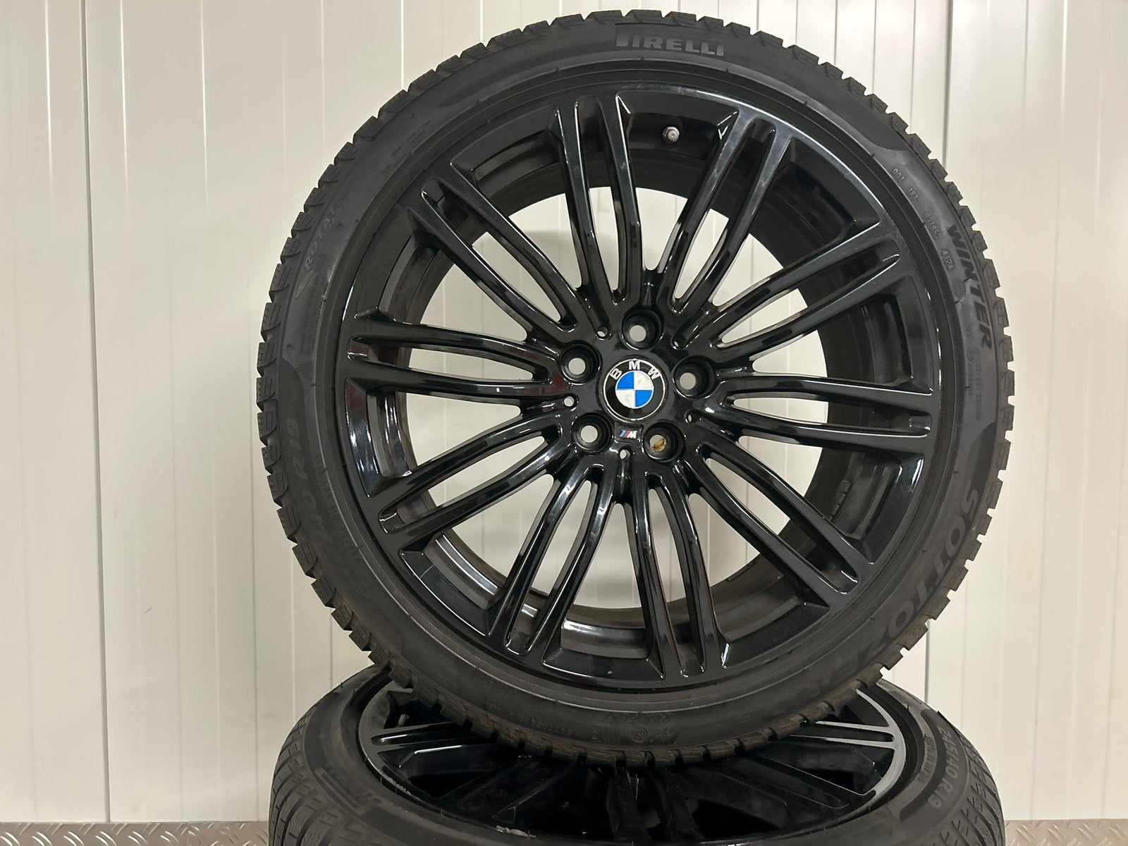 Originele BMW G30 G31 5 serie 19 inch 664M Pirelli winter, Banden en Velgen, Mercedes, Personenwagen, **