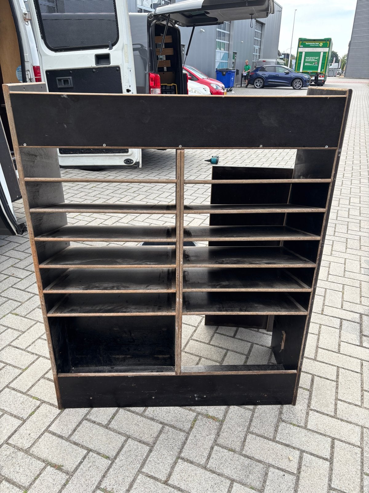 Stevige stelling, bestelwagen inrichting, Ophalen
