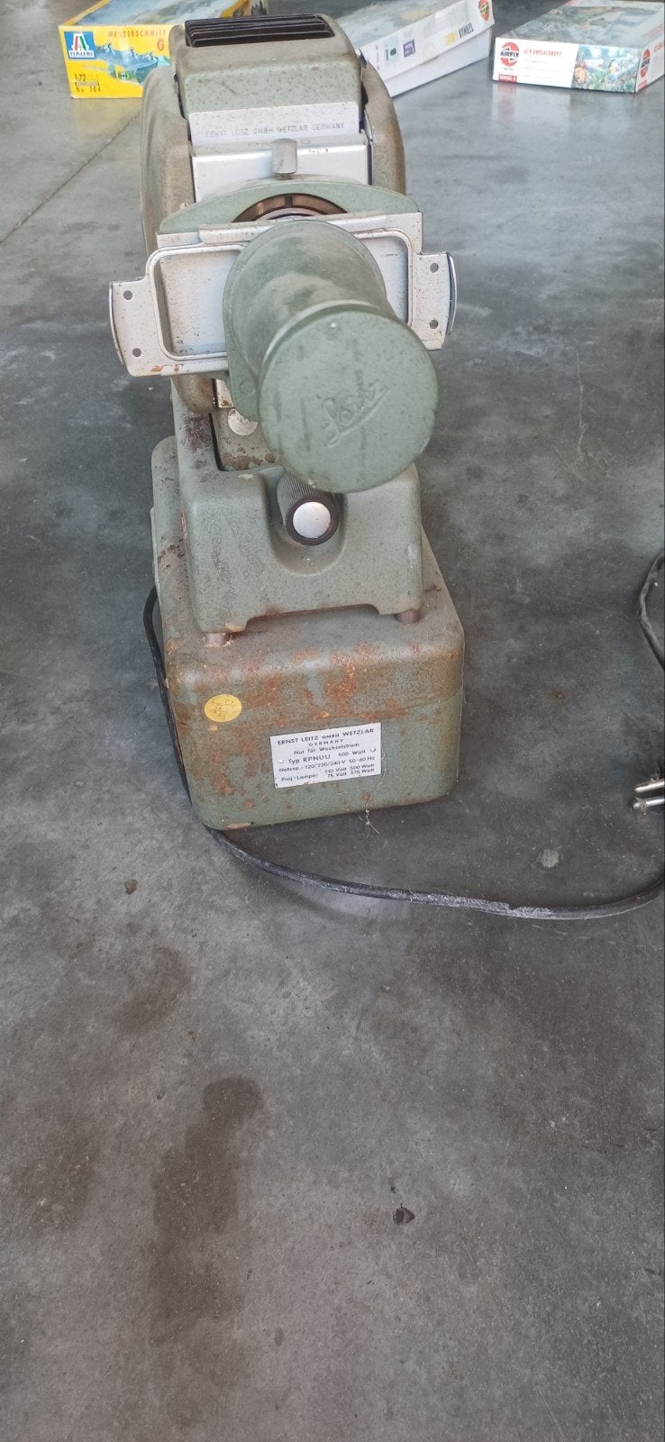 Vintage Leitz Wetzlar Diaprojector - Niet werkend, Ophalen of Verzenden