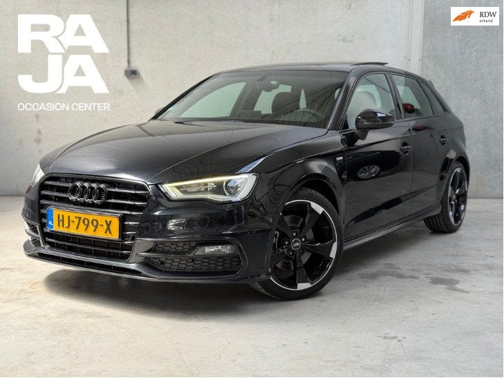 Audi A3 Sportback 1.8 TFSI S-Line Pano Navi B&O Bomvol, Gebruikt, 4 cilinders, Zwart, Leder