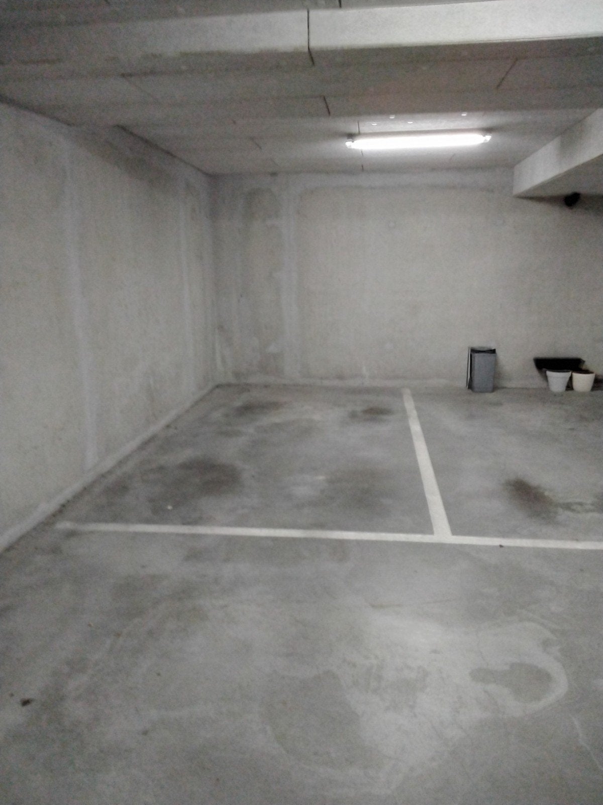 Te Huur parkeerplaats  in parkeergarage, Zuid-Holland