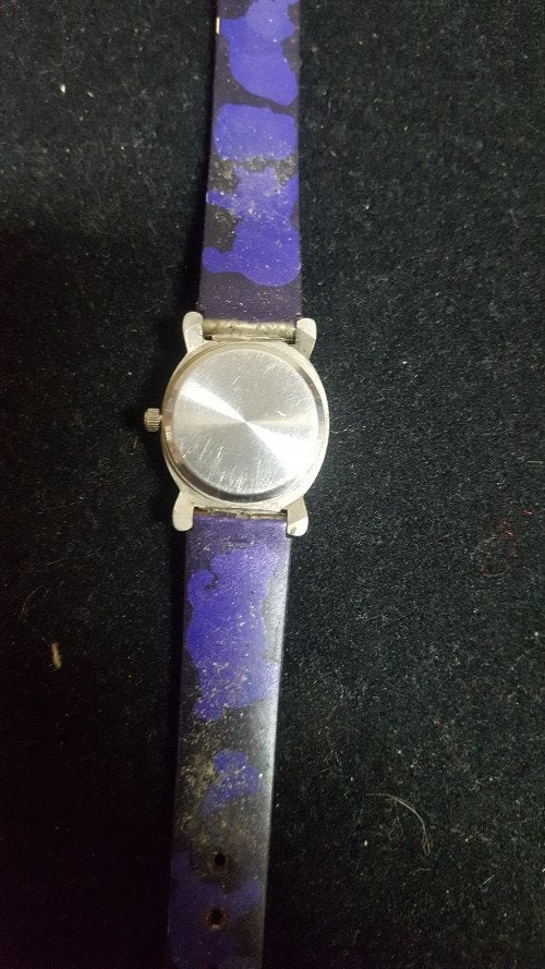 s 323, horloge, winnie the p00h, Sieraden, Tassen en Uiterlijk, Overige Accessoires, Ophalen of Verzenden, 'T Olde Gre-j, Info@toldegrej.nl
