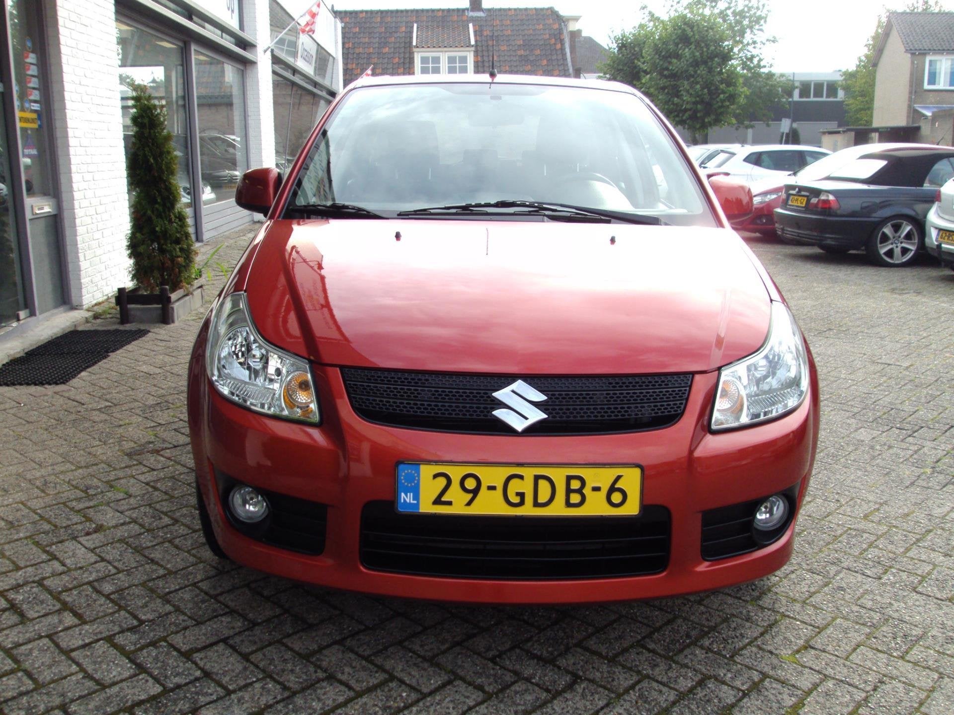 Suzuki SX4 1.6 Exclusive, Auto's, Voorwielaandrijving, 15 km/l, Gebruikt, Verwarmde buitenspiegels