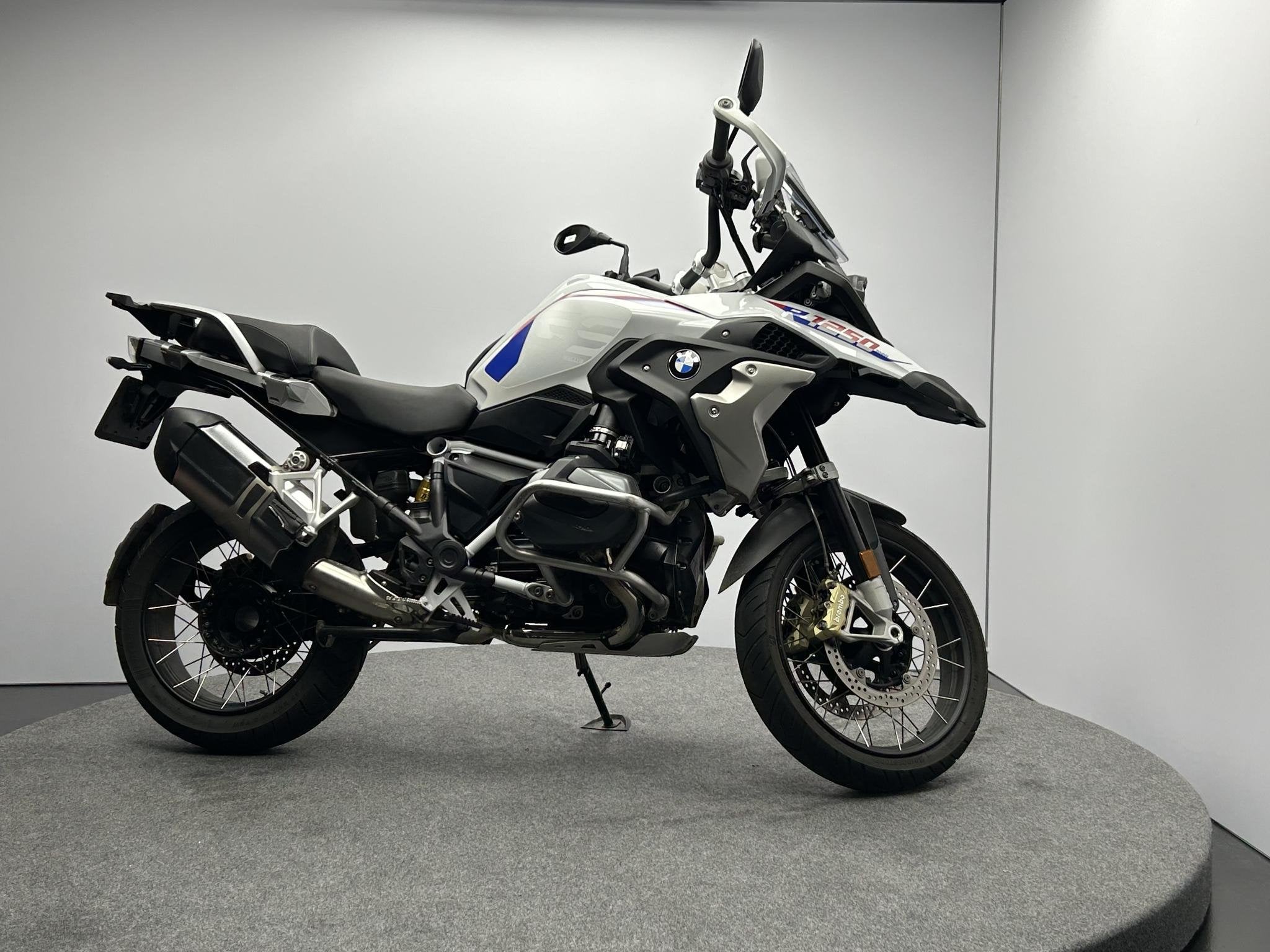 BMW R 1250 GS Rallye, Motoren, Einsteinlaan 5
2289 CC  Rijswijk, NL, 1254 cc, ABS, Meer dan 35 kW