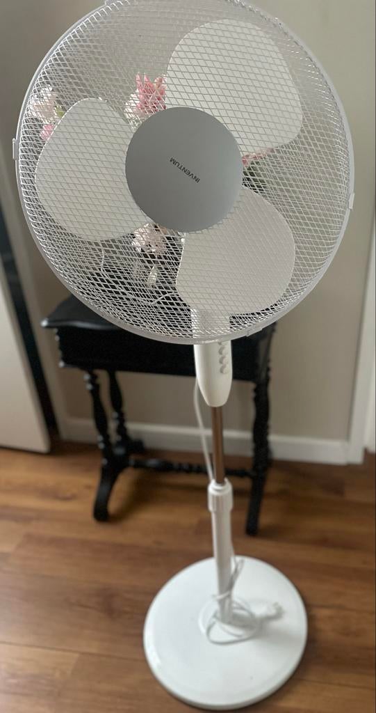 Inventum Statiefventilator - In hoogte verstelbaar, Witgoed en Apparatuur, Ventilatoren, Ophalen, Zo goed als nieuw, Statiefventilator