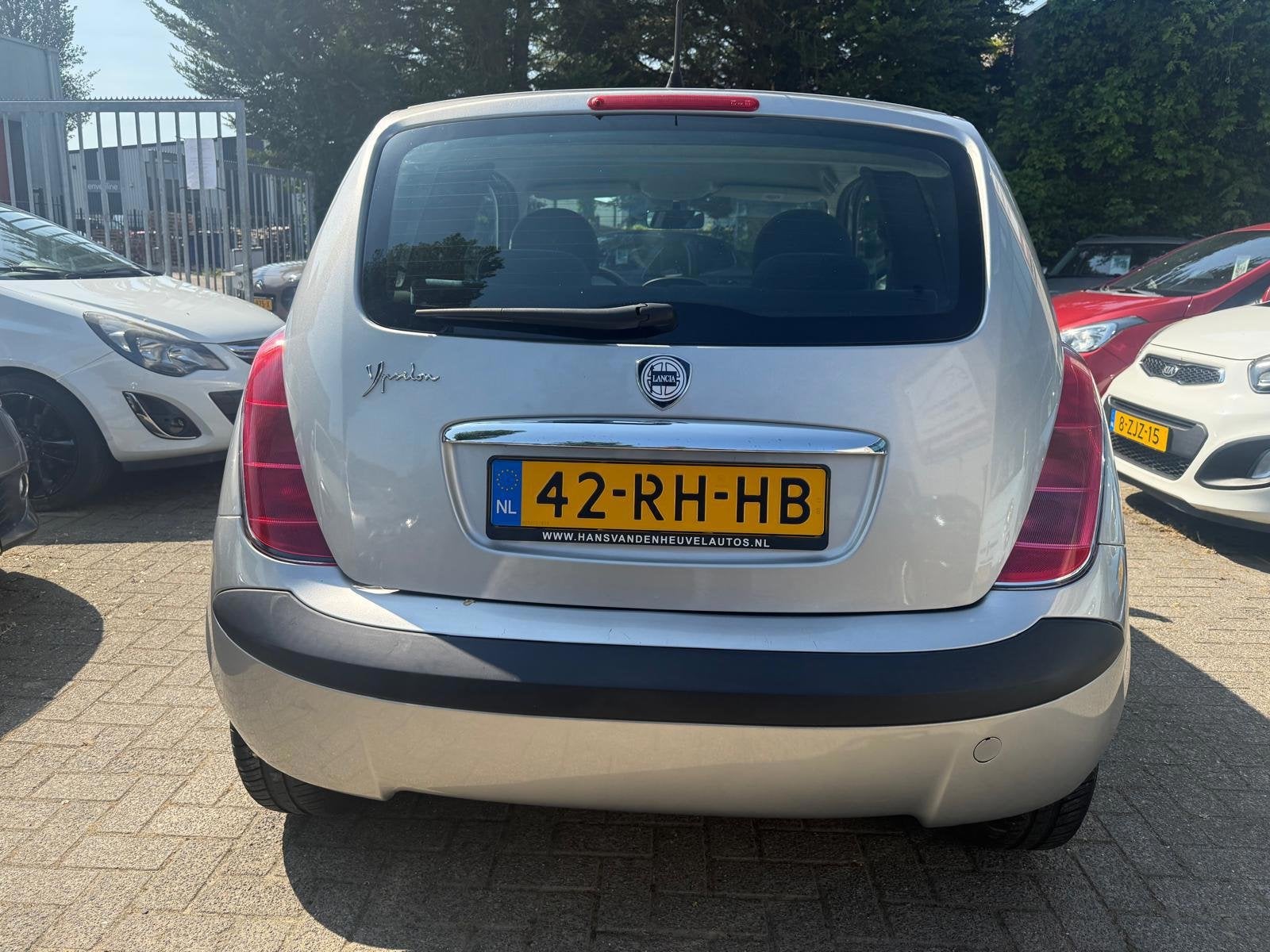 Lancia Ypsilon 1.4-16V Oro Automaat, Airco, APK 05/27, Auto's, 970 kg, 400 kg, Origineel Nederlands, Bedrijf