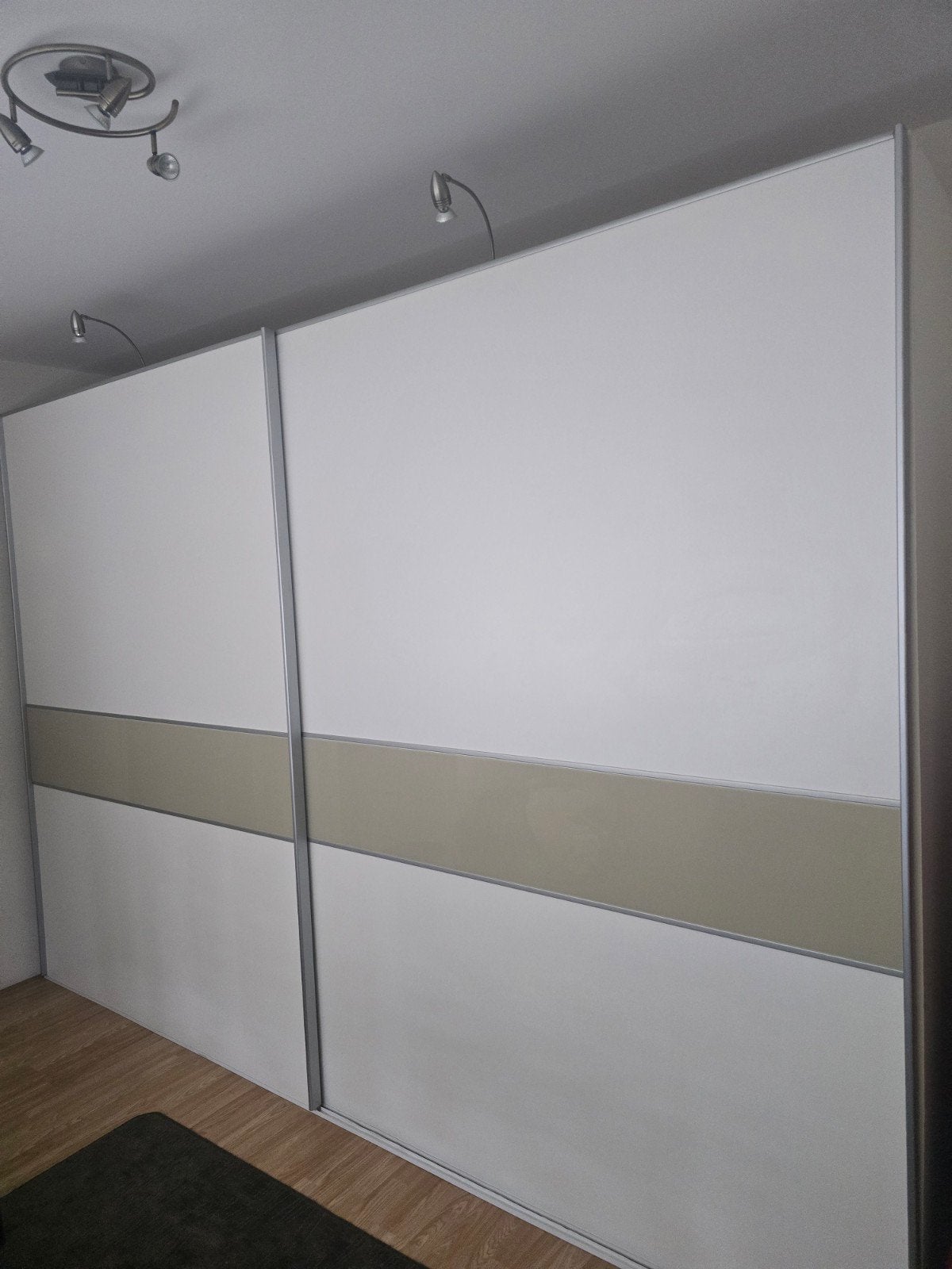 Ruime kledingkast met schuifdeuren (330x60 cm), Ophalen, Met deur(en), Gebruikt, 200 cm of meer