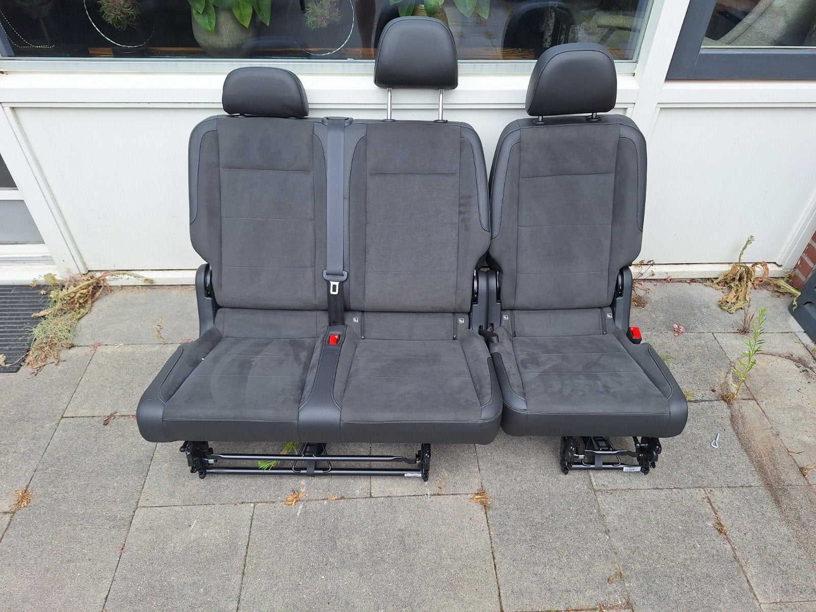 VW Caddy 5 onderdelen: achterbank, kofferbakmat, rolhoes, Ophalen, Zo goed als nieuw