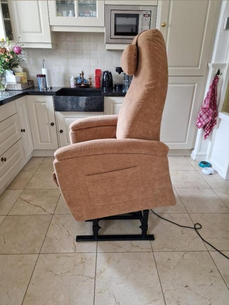 Fitform relax / sta op stoel +accu vrijwel ongebruikt, Huis en Inrichting, Ophalen, Minder dan 75 cm, Zo goed als nieuw, Sta op stoel