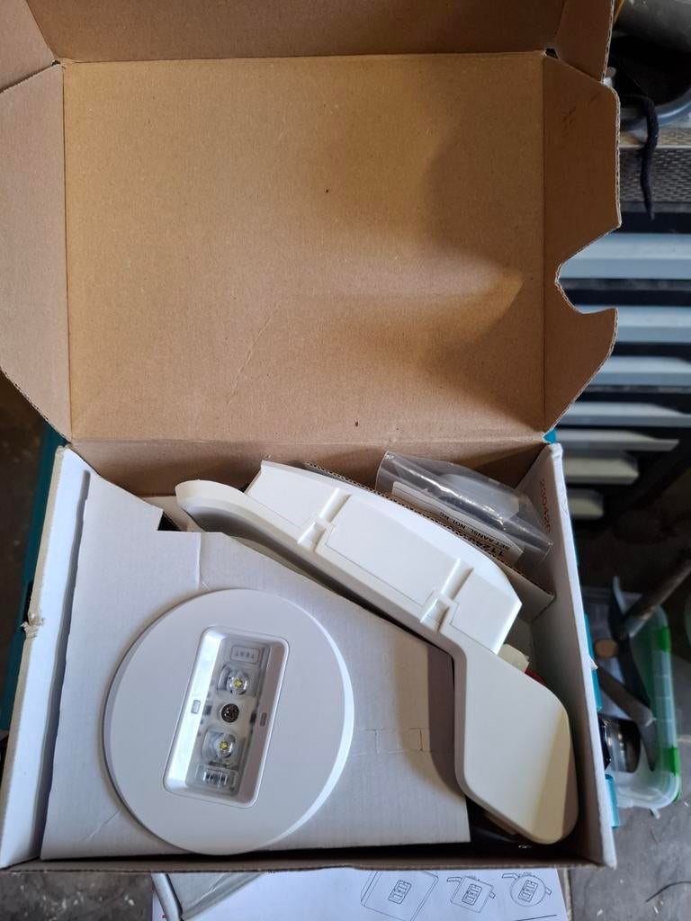 2x Van Lien evago noodverlichtingsarmatuur, Doe-het-zelf en Verbouw, Ophalen, Nieuw, Minder dan 50 watt