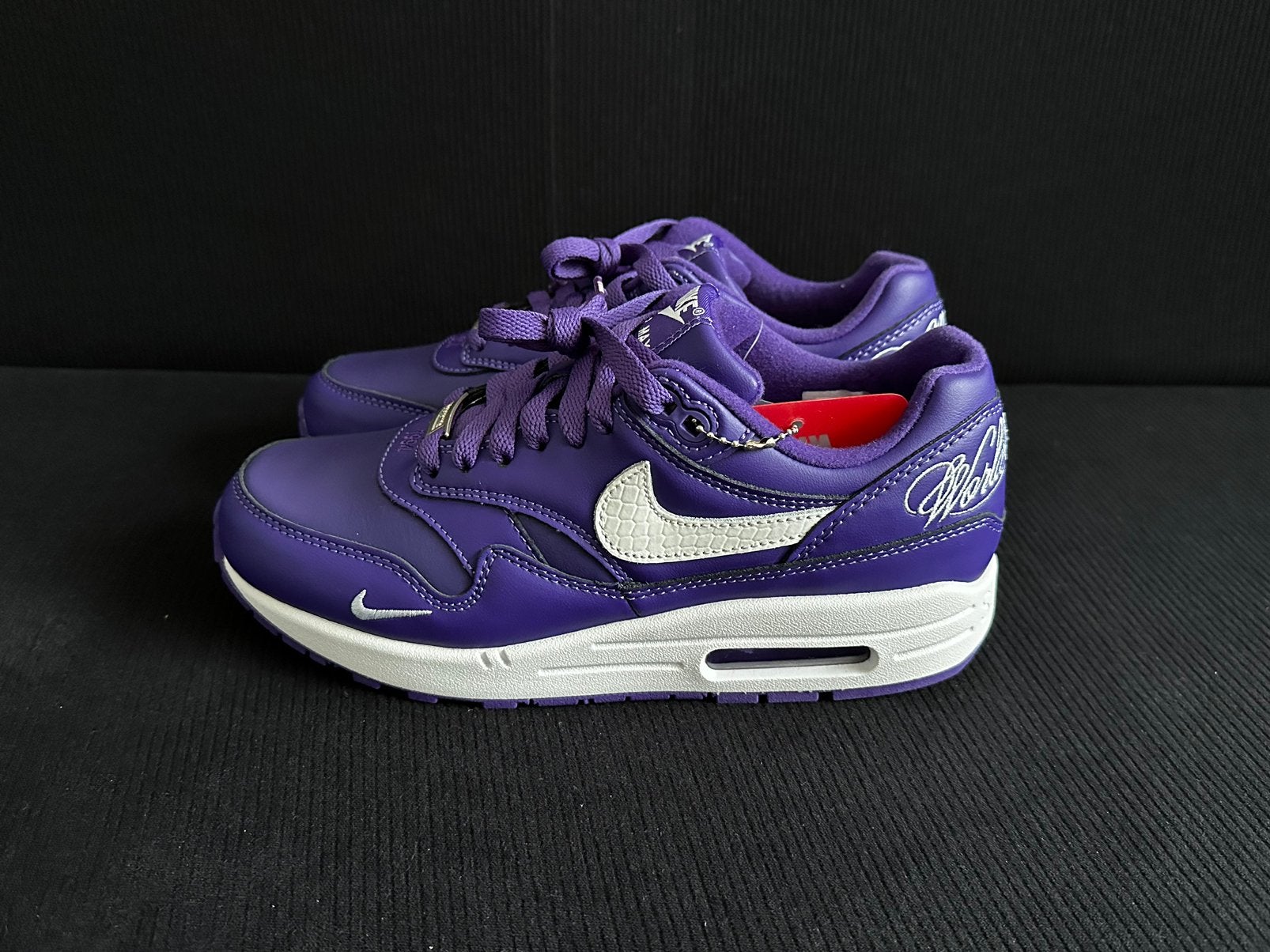 Supreme x Nike Air Max 1 / “Varsity Purple” / Maat 40,5, Overige kleuren, Nieuw, Ophalen of Verzenden, Sneakers of Gympen