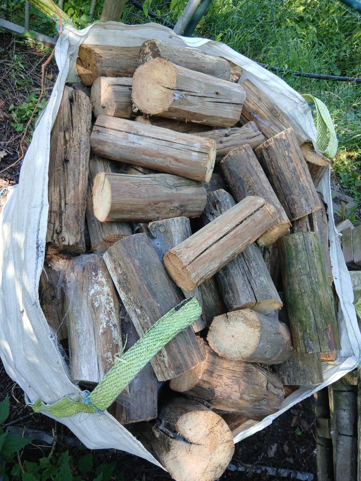 Te koop big bag vol hout, Tuin en Terras, Haardhout, Minder dan 3 m³, Ophalen